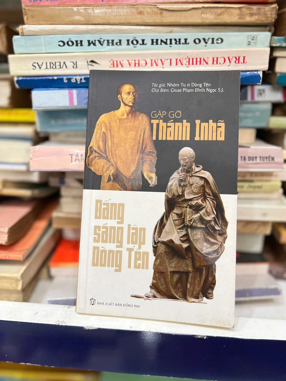 Gặp gỡ Thánh Inhã – Đấng sáng lập Dòng Tên by  - Sách Book Cover - Ngọc Hiển Books