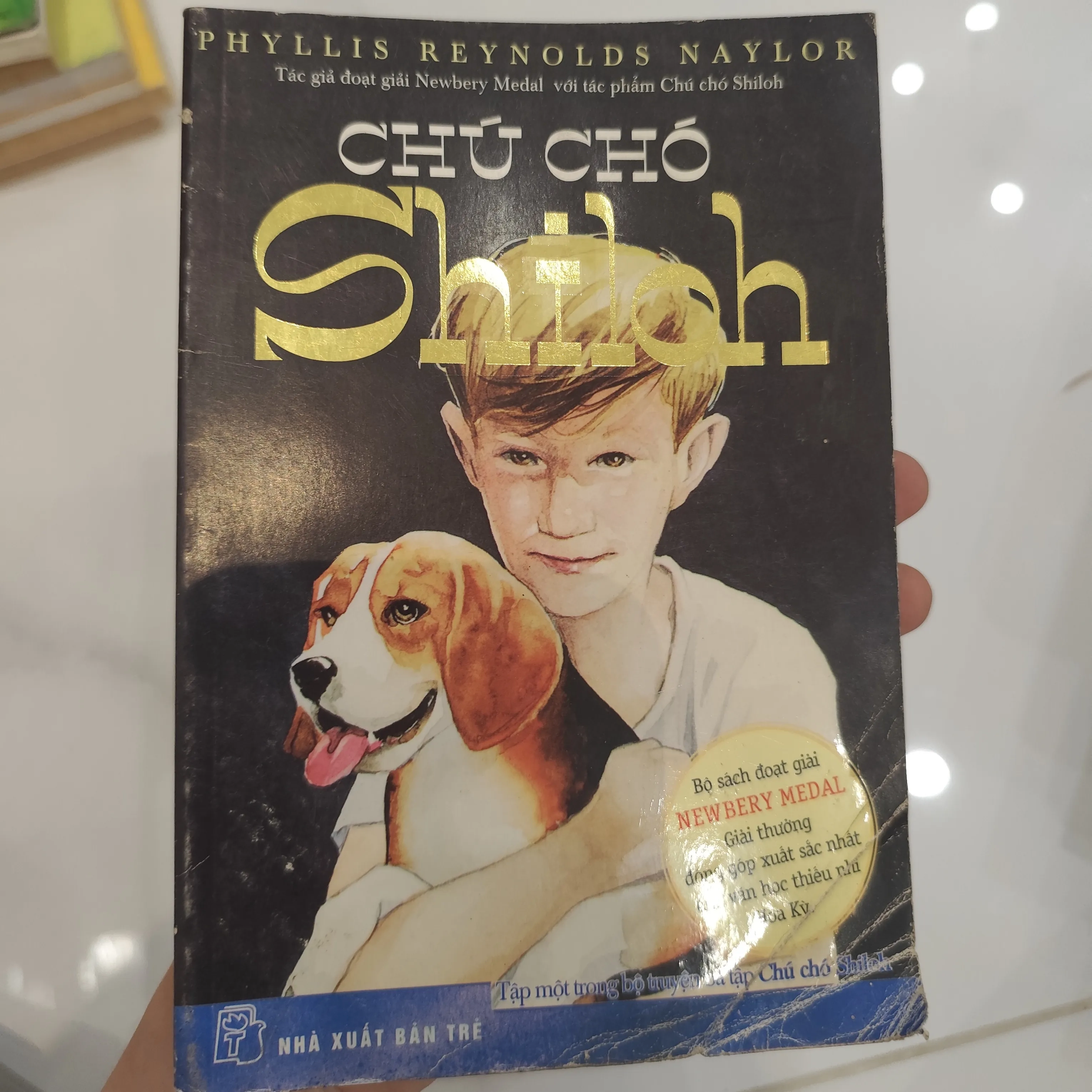 Chú chó Shiloh by  - Sách Book Cover - Ngọc Hiển Books