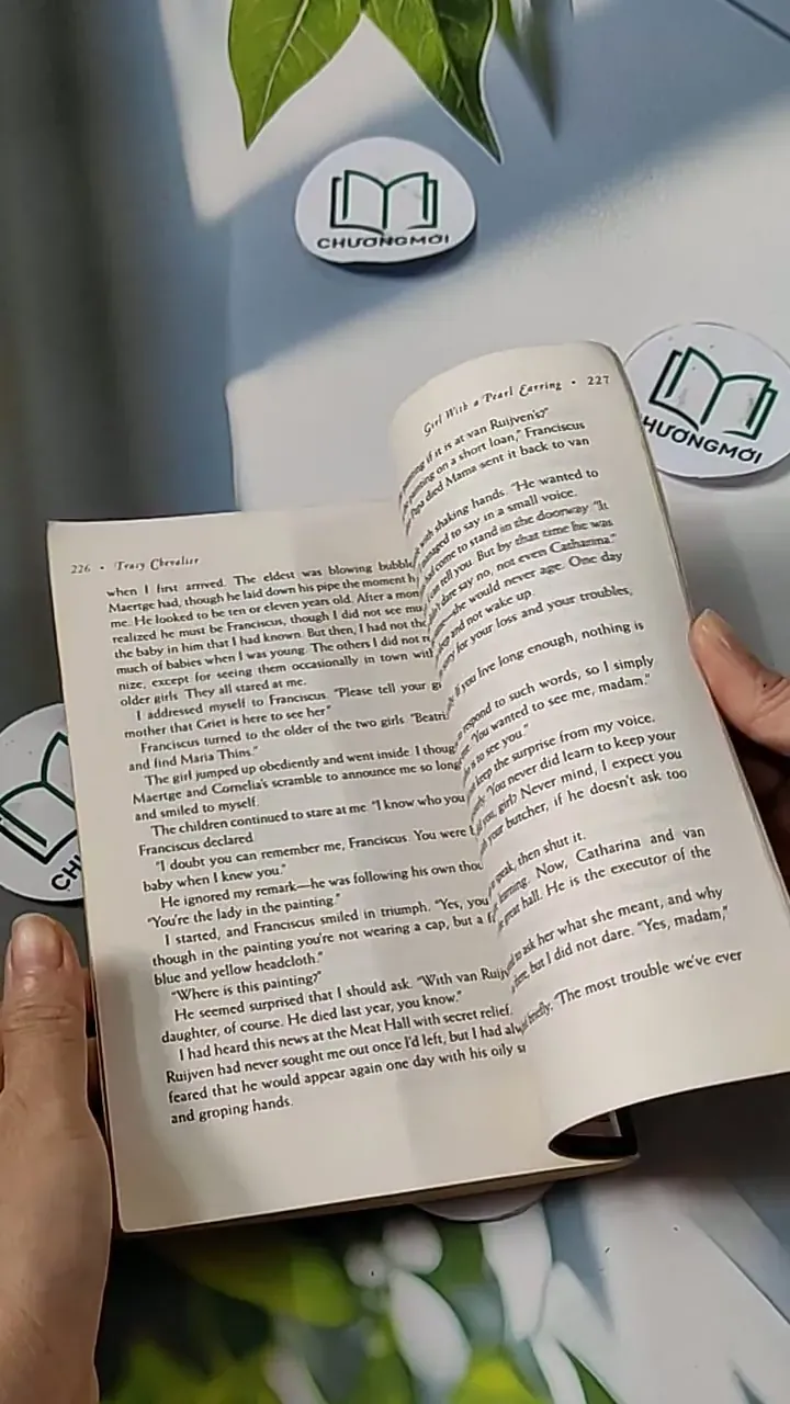 [MIỄN PHÍ BỌC SÁCH] Girl with a Pearl Earring - Tracy Chevalier 703101