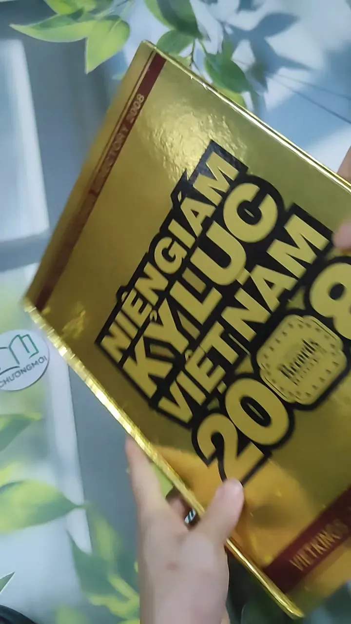 [MIỄN PHÍ BỌC SÁCH] Niên Giám Kỷ Lục Việt Nam 2008 750843