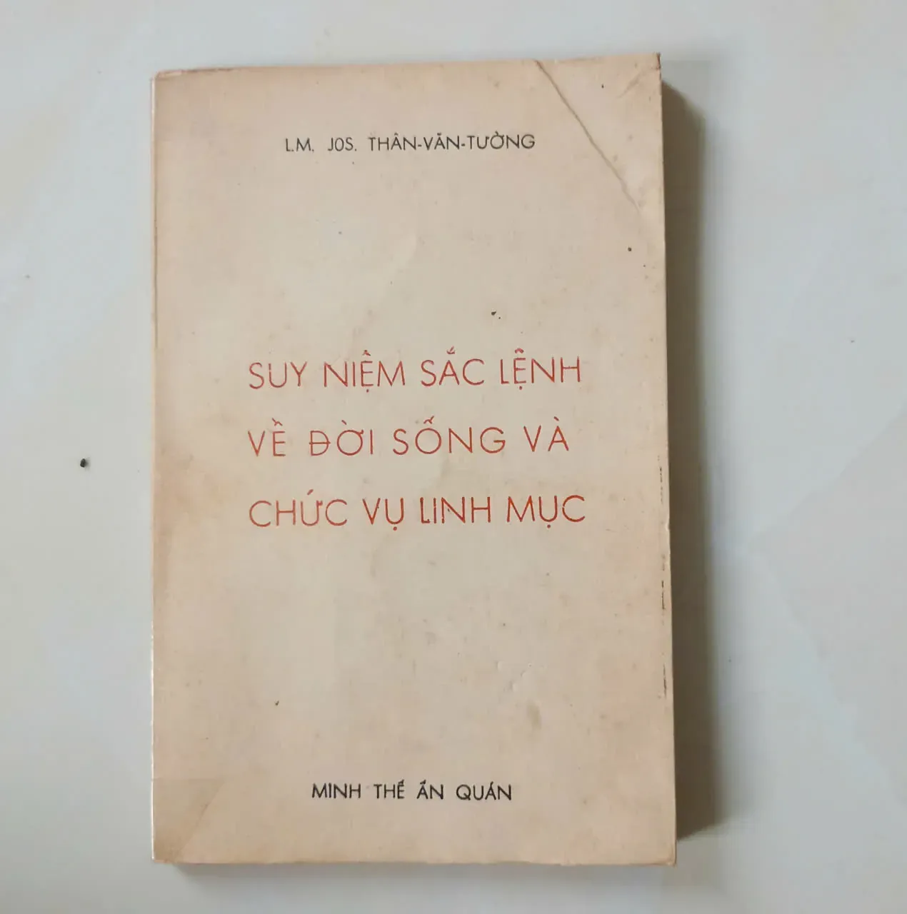 SUY NIỆM SẮC LỆNH VỀ ĐỜI SỐNG VÀ CHỨC VỤ LINH MỤC 🌻 by  - Sách Book Cover - Ngọc Hiển Books