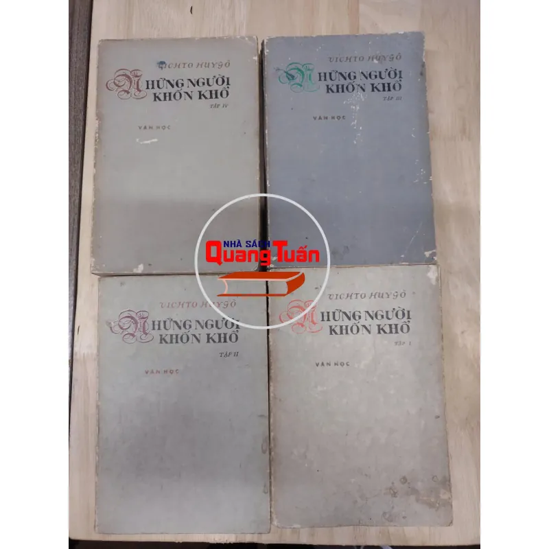 Sách: Những người khốn khổ (Trọn bộ 4 tập) - Victor Hugo (A2) 583731