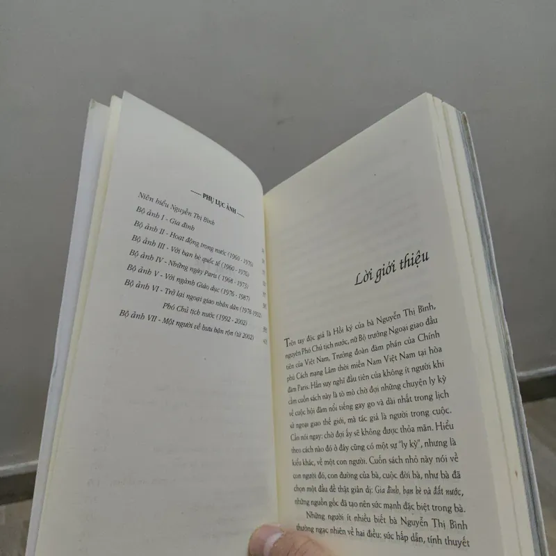 Gia Đình, Bạn Bè và Đất Nước - Nguyễn Thị Bình - Bản thị trường 595722