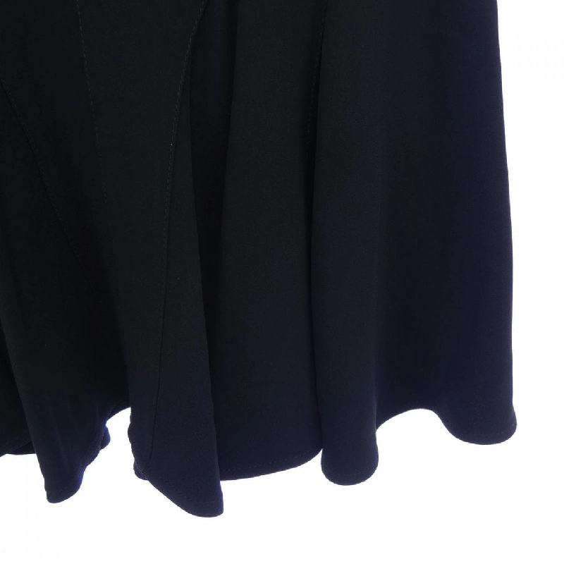 Chân váy GIVENCHY - Hàng hiệu Authentic 653110