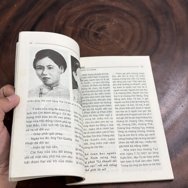 II Địa Phương: Hỏi Đáp Non Nước Xứ Quảng - Lê Minh Quốc - 2003 990778