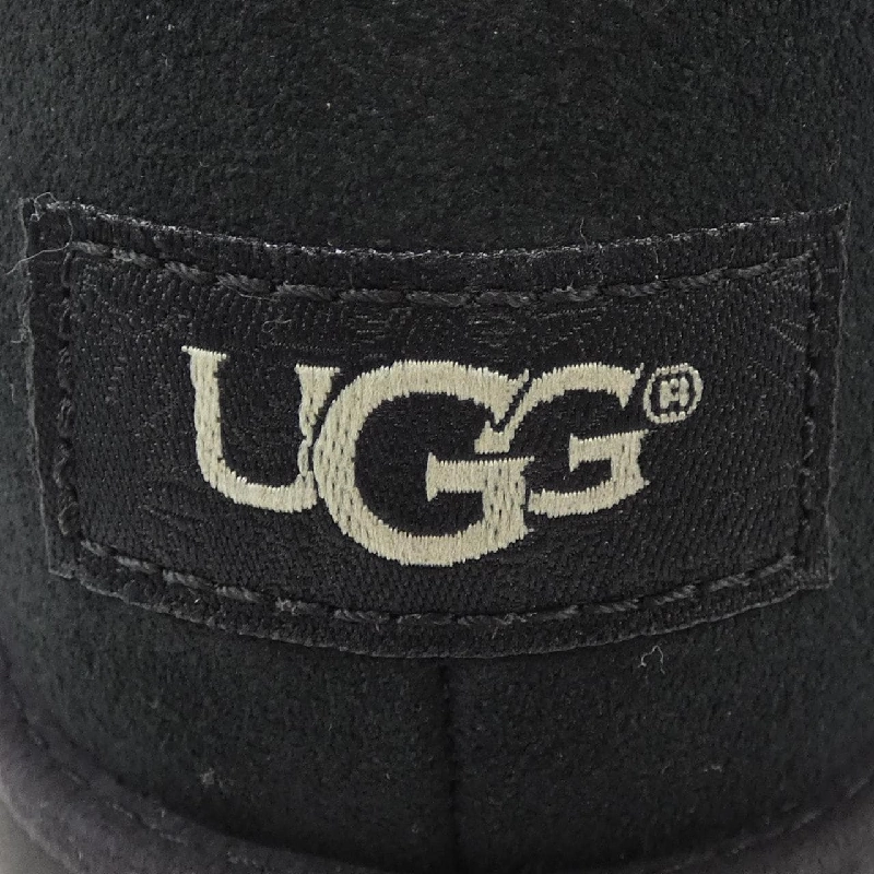 Giày bốt UGG - Hàng hiệu Authentic 829981