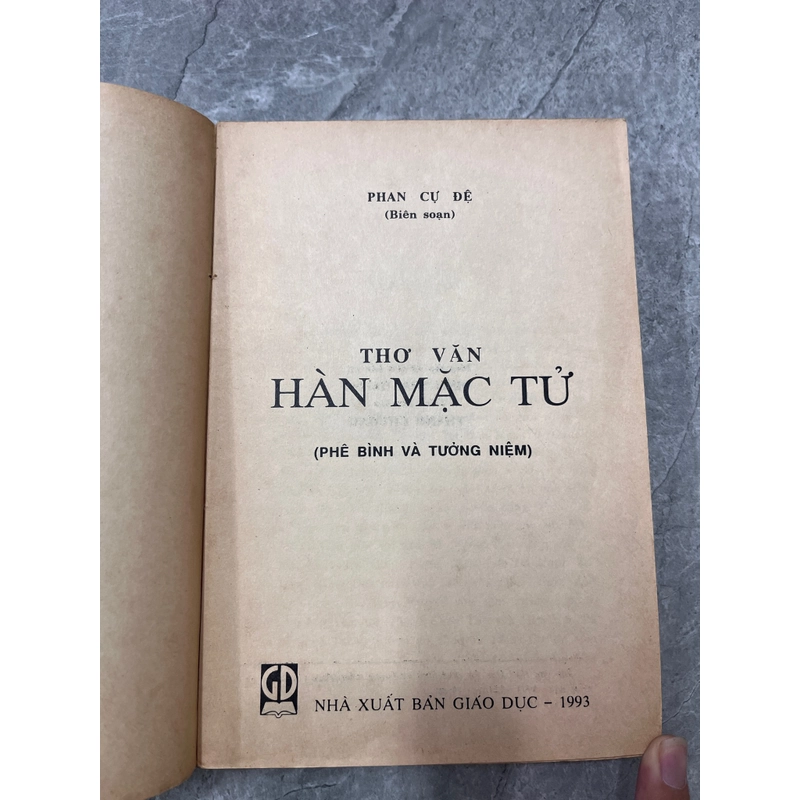 THƠ VĂN HÀN MẶC TỬ ( Phê Bình Và Tưởng Niệm )  388976