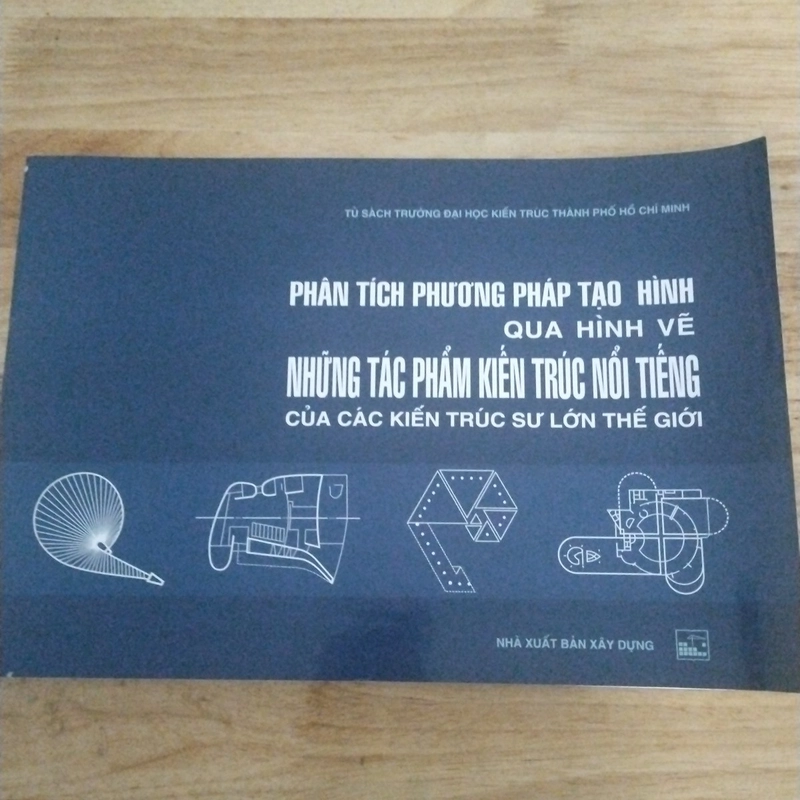 Phân tích phương pháp tạo hình qua hình vẽ những tác phẩm kiến trúc... 548872