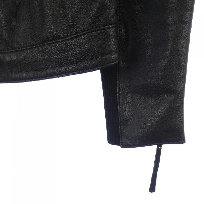 【Khuyến mãi】Áo khoác da NORMALUISA 636310