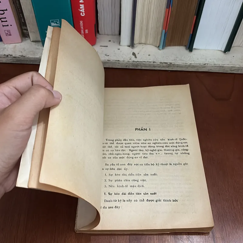II Danh Từ Kinh Tế _ Những Bộ Phận Của Một Nền Kinh Tế Quốc Gia - Giáo Sư Trịnh Đình Khải 602863