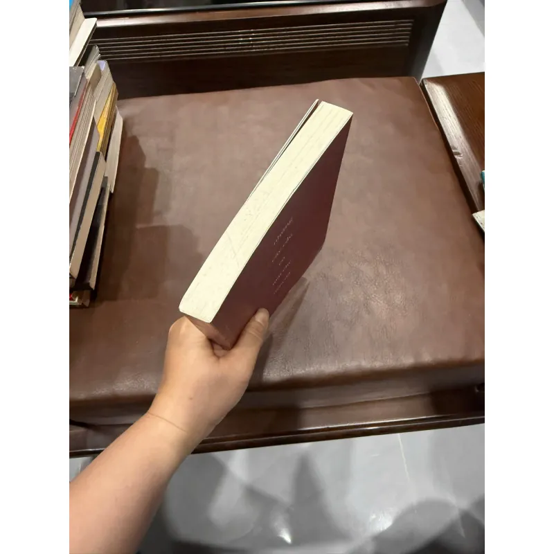 NHỮNG CÂY CẦU CÓ MÁI CHE MÀU ĐỎ- K5 1031098