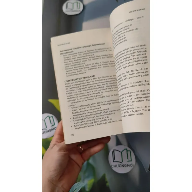 [MIỄN PHÍ BỌC SÁCH] Culture Shock! Thailand: A Guide To Customs And Etiquette - Robert & Nanthapa Cooper 1033577