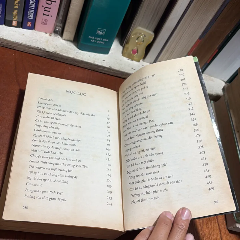 II Văn Học: Câu Chuyện Văn Chương - Nhiều Tác Giả - 2014 927170