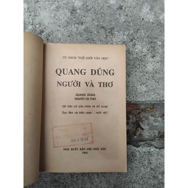 Quang Dũng người và thơ của Hoài Việt ( bản in lần 2 ) 1023973
