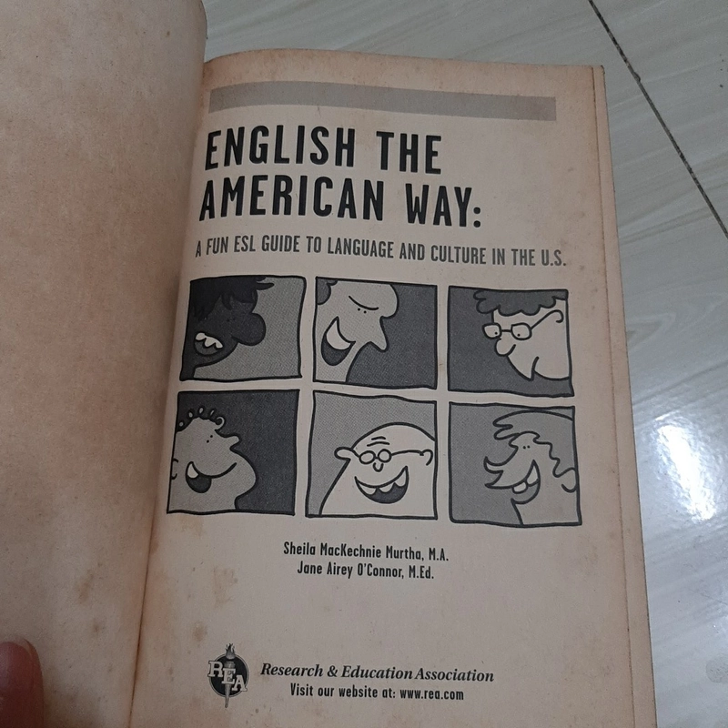 ENGLISH THE AMERICAN WAY  329884