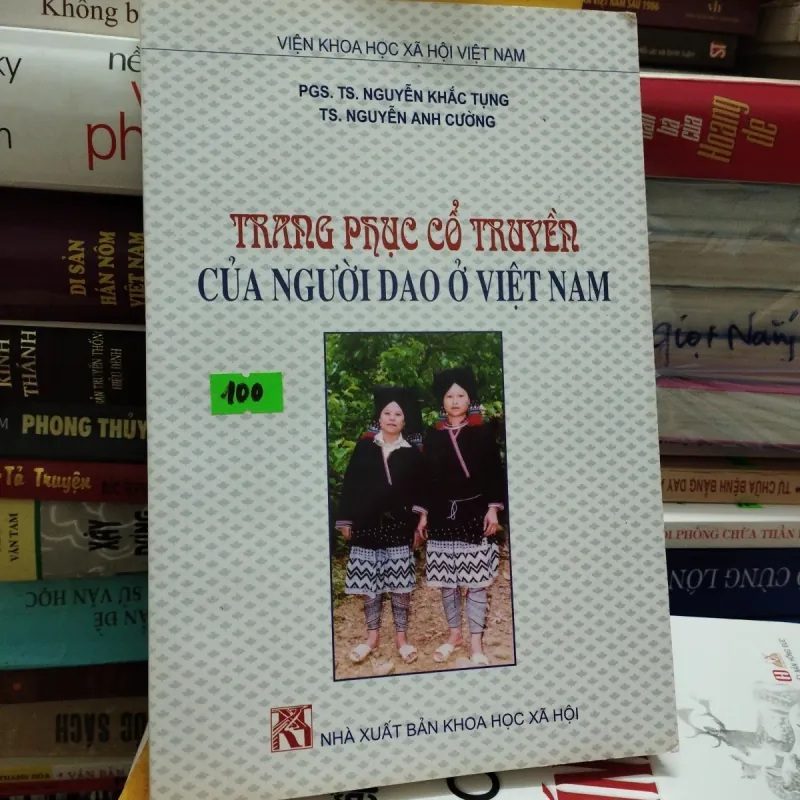 Trang phục cổ truyền của người Dao ở Việt Nam 1026141