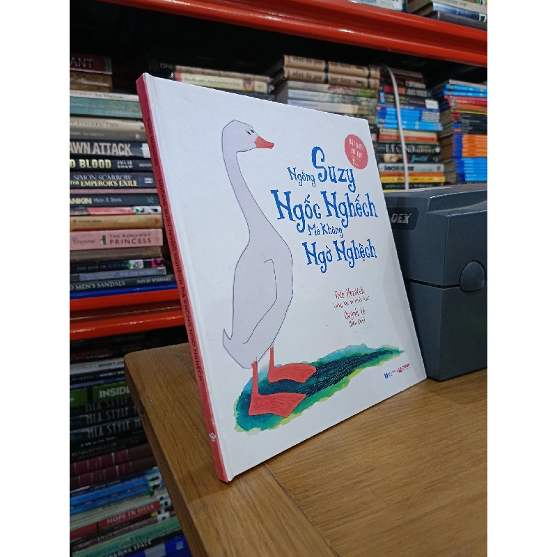 Ngỗng Suzy ngốc nghếch mà không ngờ nghệch - Petr Horácek (Quỳnh Lê dịch) 737936