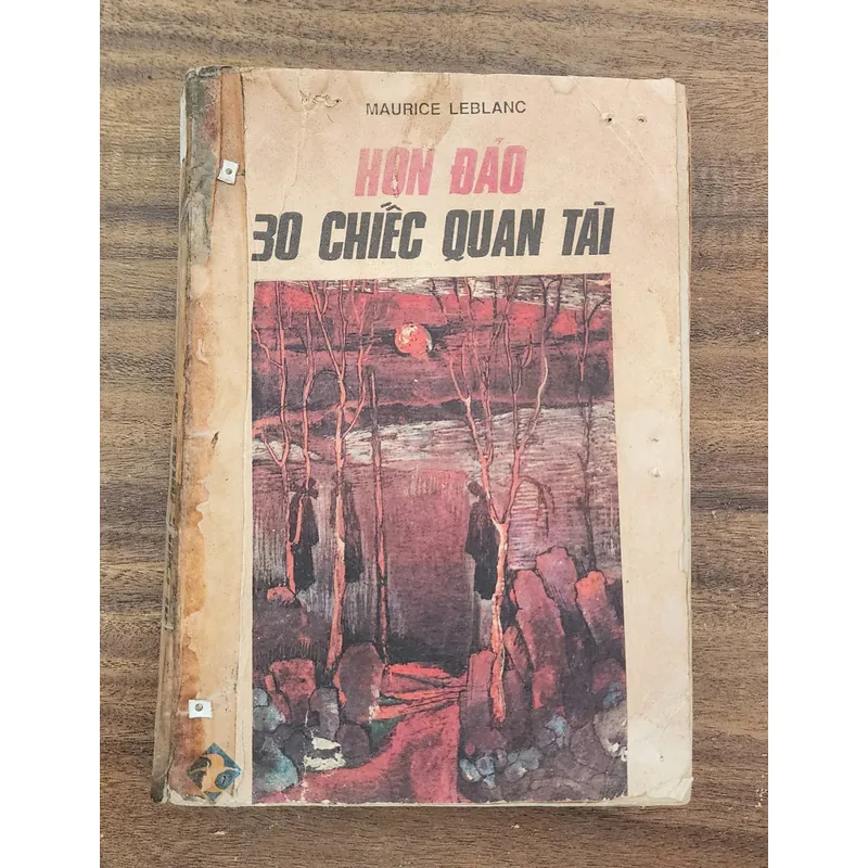 Tiểu thuyết HÒN ĐẢO 30 CHIẾC QUAN TÀI (Maurice Leblanc) 717965