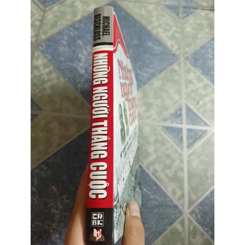 Những người thắng cuộc - Michael Beschloss 558611