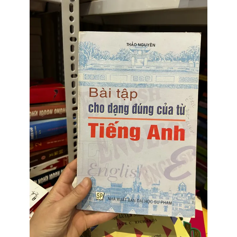 8 cuốn học ôn luyện cấp 2, văn và anh 751132