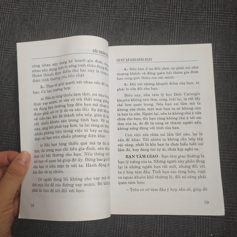 Đắc Nhân Tâm - Cư xử, xã giao hằng ngày - Cung Vũ 682115