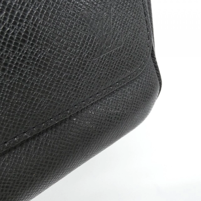 Túi xách vai Louis Vuitton Taiga Roman PM M32852 - Hàng hiệu Chính hãng 767819