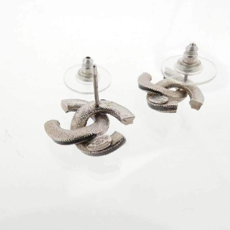 Khuyên tai Chanel 627260