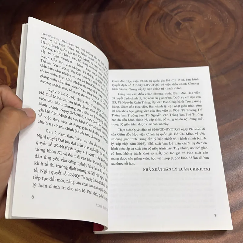 I Chính Trị: Những Vấn Đề Cơ Bản Về Đảng Cộng Sản Và Lịch Sử Đảng Cộng Sản Việt Nam - 2020 1039582