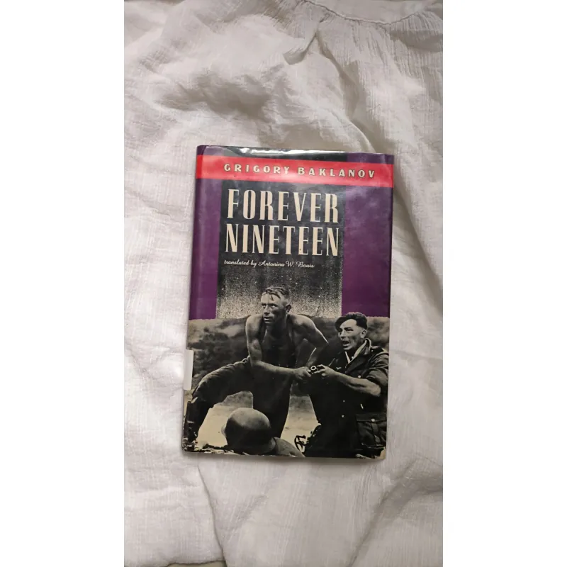 Forever Nineteen – Tuổi 19 Bất Tận & Bi Kịch Chiến Tranh Nga | Grigory Baklanov 760566