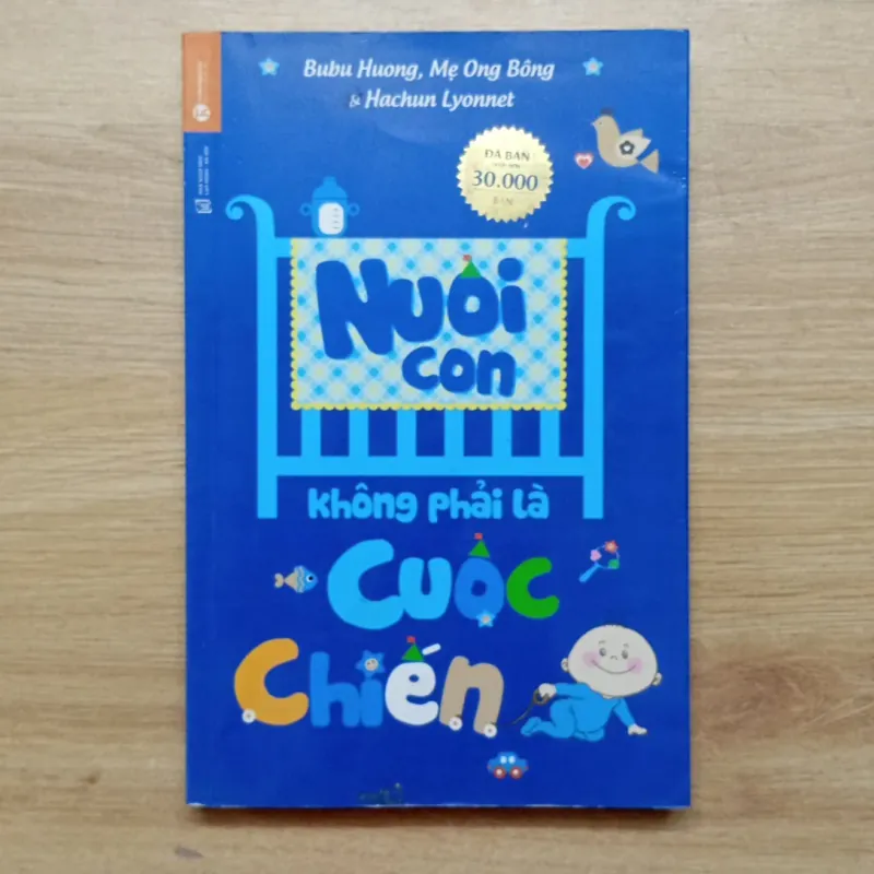 Sách Nuôi con không phải là cuộc chiến 996631