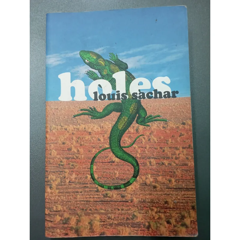 Holes - Louis Sachar 733134