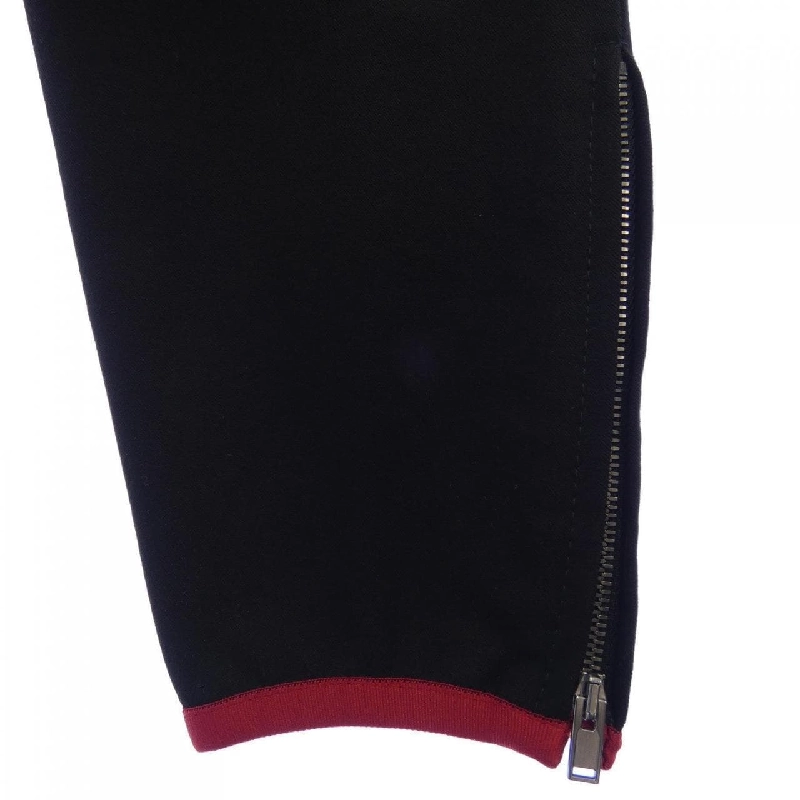 Quần GUCCI - Hàng hiệu Authentic 892055