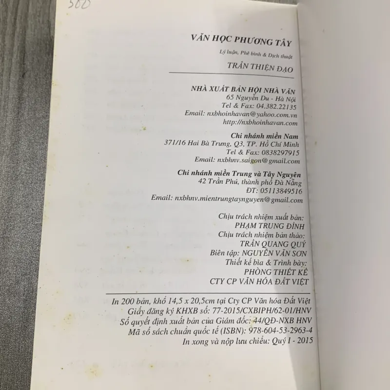 Văn học phương tây lý luận phê bình và dịch thuật - trần thiện đạo. 10b1 1026359