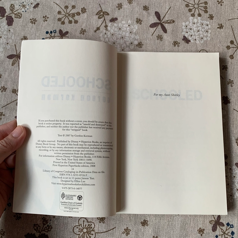 Sách ngoại văn Schooled, Used, Chapter Book For Kids 444139