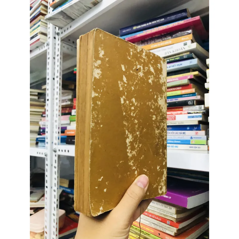 INTRODUCTION TO POLITICAL SCIENCE AND CONSTITUTIONAL LAW (Sách song ngữ Anh – Việt) 799102