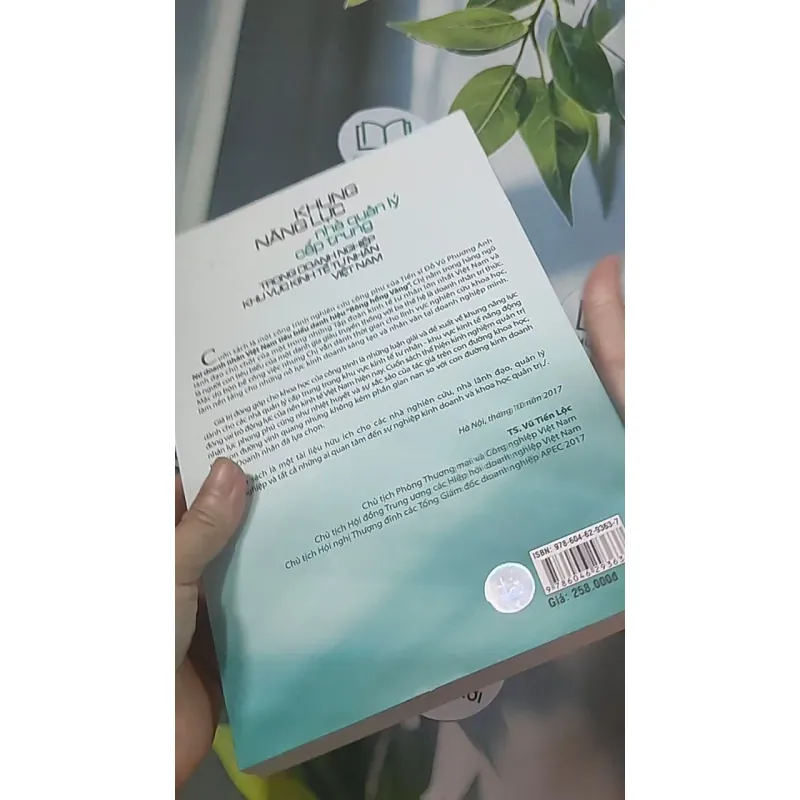 Khung năng lực nhà quản lý cấp trung trong doanh nghiệp khu vực kinh tế tư nhân Việt Nam  688426