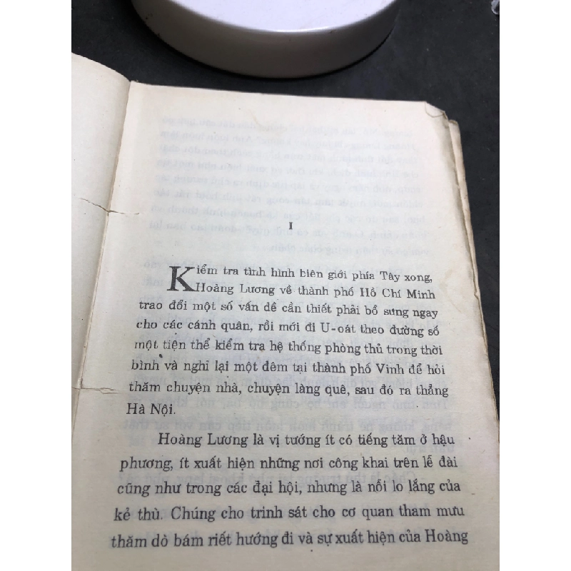 Trung Tướng giữa đời thường mới 70% ố vàng bẩn bong gáy có dấu mộc và viết nhẹ trang đầu 1996 Cao Tiến Lê HPB0906 SÁCH VĂN HỌC 459453