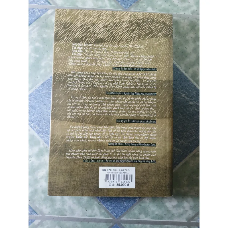 Hạc vừa bay vừa kêu thảng thốt - Nguyễn Huy Thiệp 776902