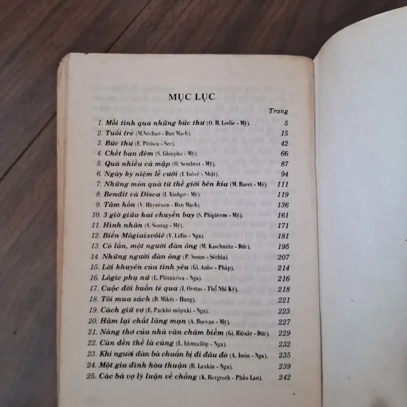 Tình yêu muôn màu - truyện ngắn thế giới chọn lọc 732737