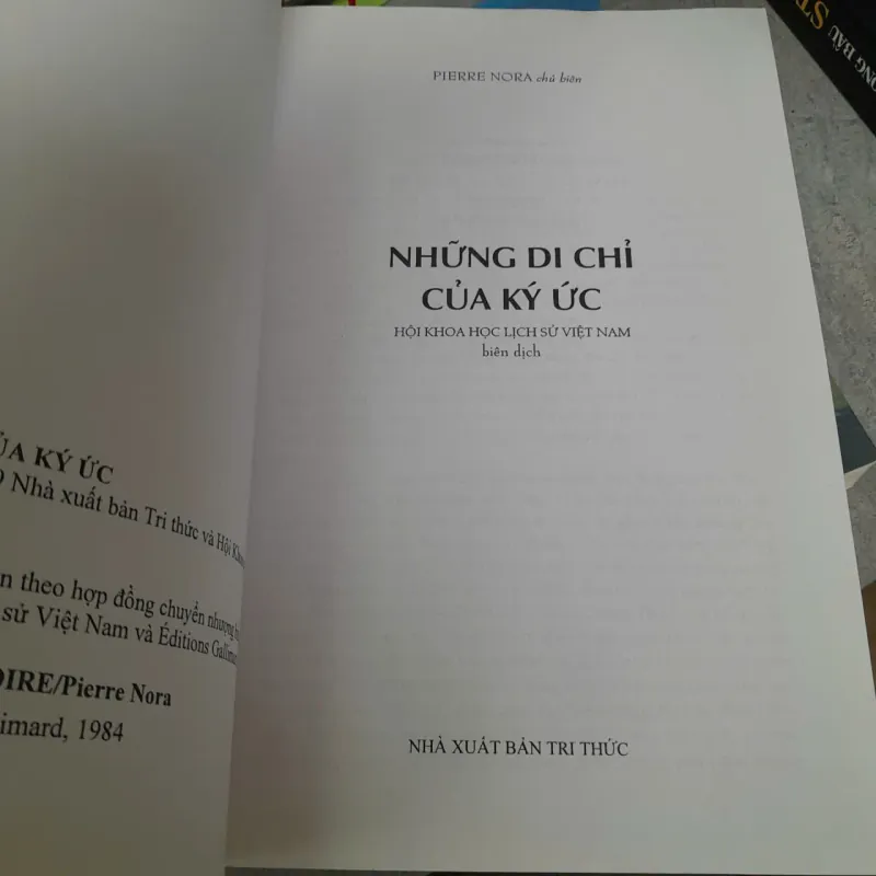 NHỮNG DI CHỈ CỦA KÝ ỨC - PIERRE NORA 1035913