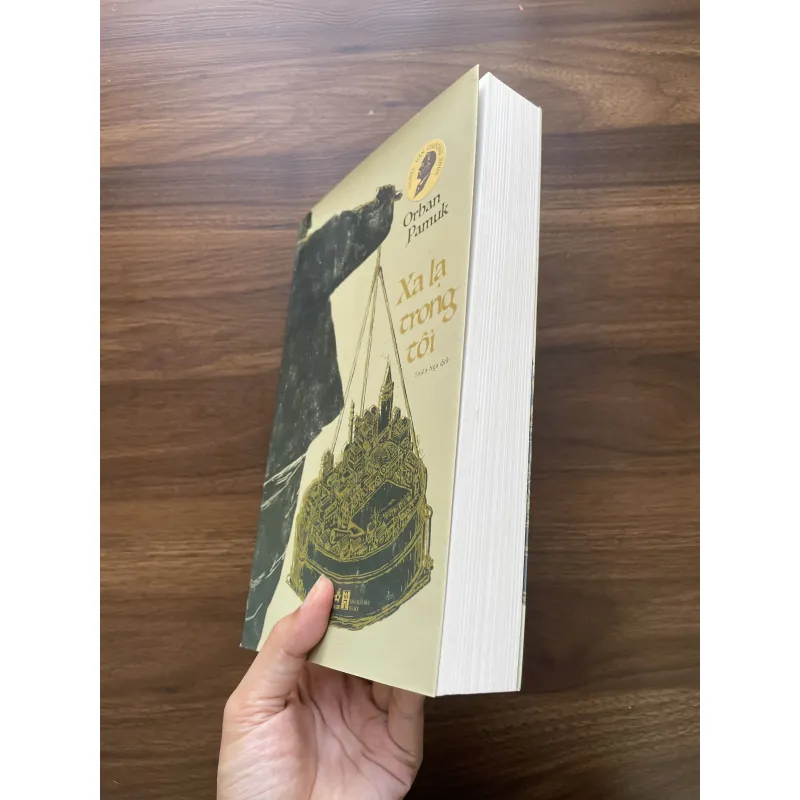 Xa lạ trong tôi - Orhan Pamuk 992846
