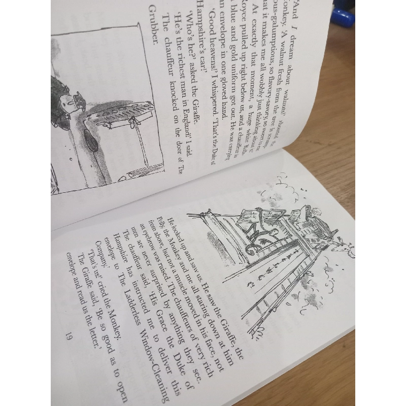 The Giraffe and the Pelly and Me - Roald Dahl 697399