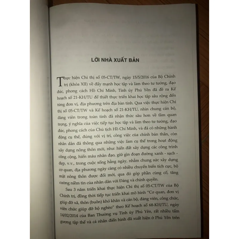 Những tập thể và cá nhân điển hình trong học tập và làm theo tư tưởng đạo đức phong cách 694457