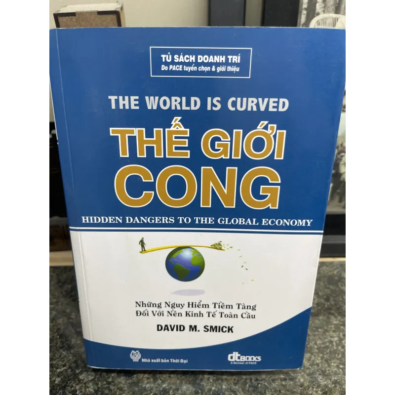 Thế giới cong David M. Smick 751937