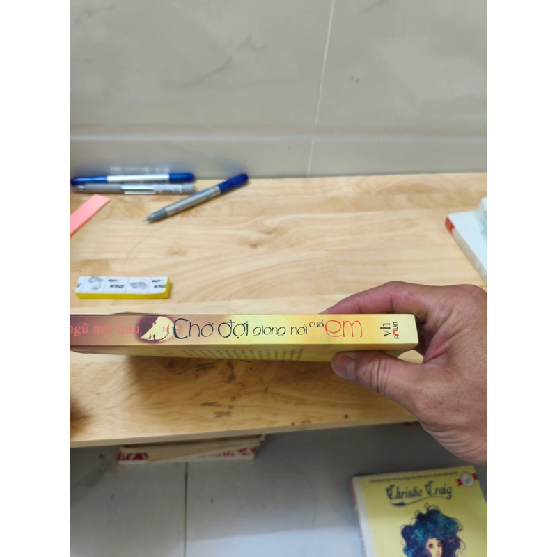 Chờ đợi giọng nói của em 406668