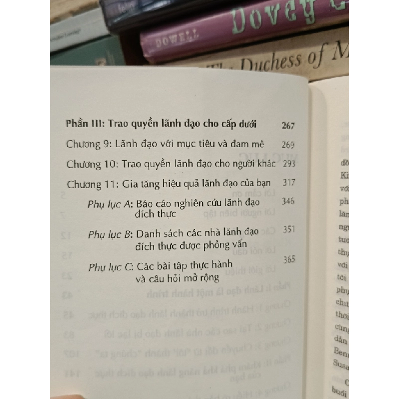 Chính Bắc_Kim chỉ nam của nhà lãnh đạo: Khám phá khả năng lãnh đạo đích thực của bản thân - Bill George & Peter Sims (Nguyễn Thị Thu Hương, Nguyễn Dương Hiếu dịch) 453653