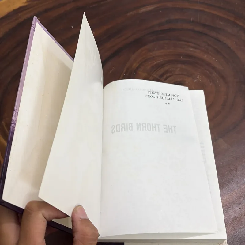 Tác Phẩm Kinh Điển: Tiếng Chim Hót Trong Bụi Mận Gai (Tập 2) - COLLEEN Mc CCULLOUCH - 2004 977215