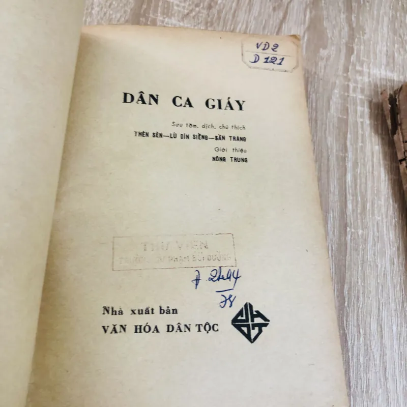 DÂN CA GIÁY 929011