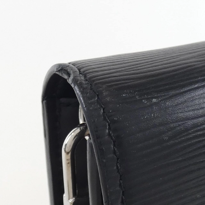 Túi xách Louis Vuitton Epi Pochette Thames M42742 608415