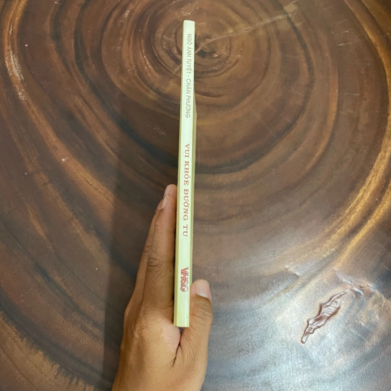 [Chữ Ký Tác Giả] - II Tựa sách: Vui Khoẻ Đường Tu - Ngô Ánh Tuyết, Chân Phương - 2008 443468